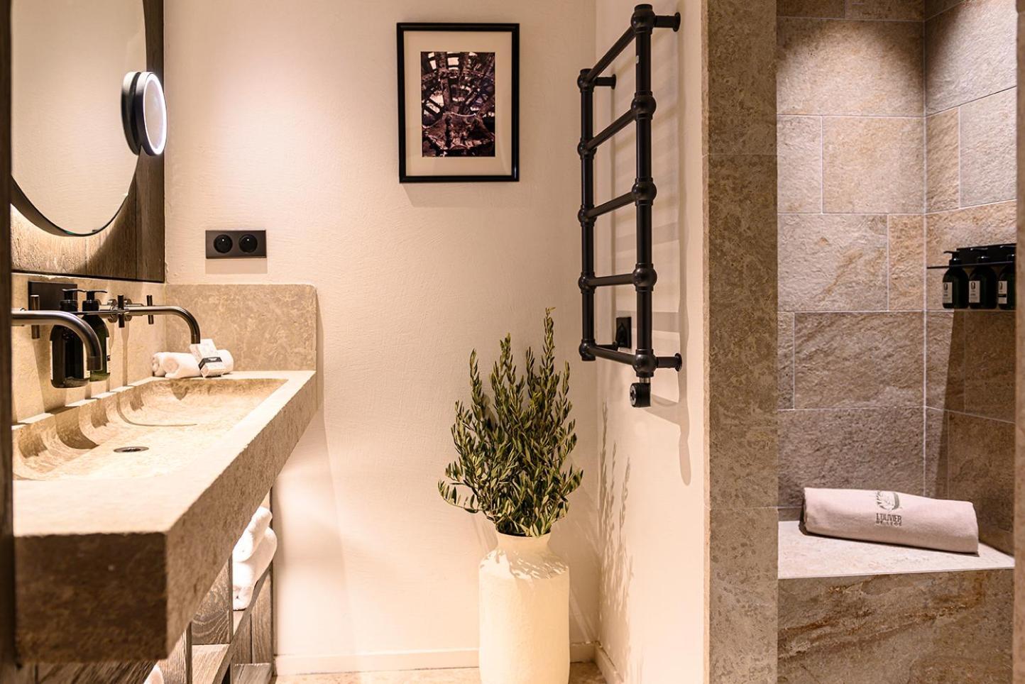 L'Isle De Leos Hotel & Spa - Mgallery Collection LʼIsle-sur-la-Sorgue Εξωτερικό φωτογραφία